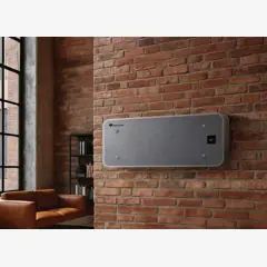 Klimakonwektor ścienny Mycond Silver Glass Wall na ceglanej ścianie w lofcie, Polska